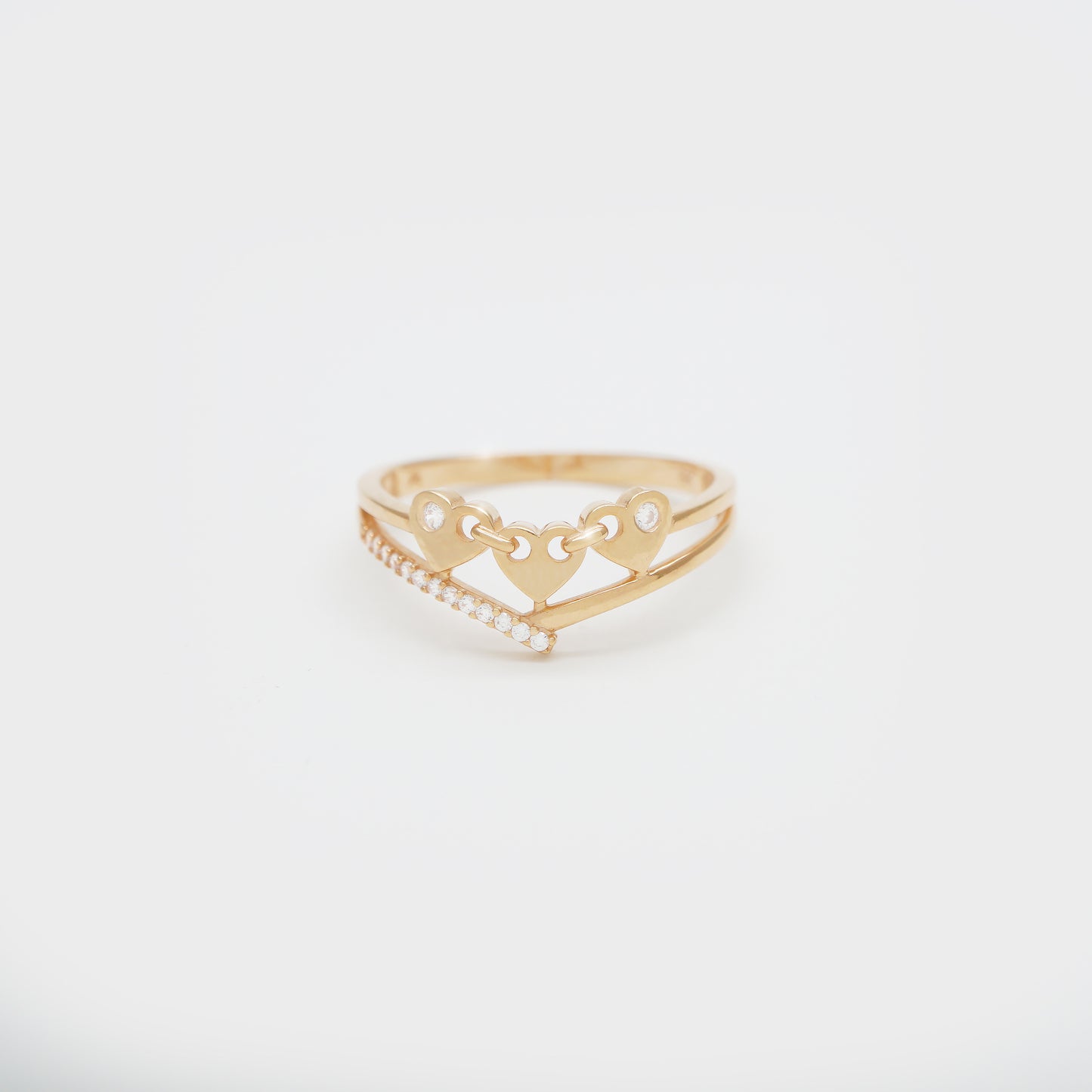 Velia Heart Chevron Ring