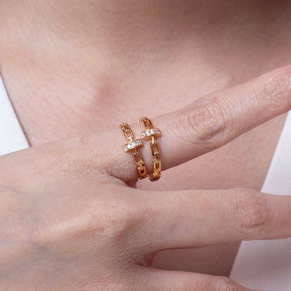Patricia Chain Ring