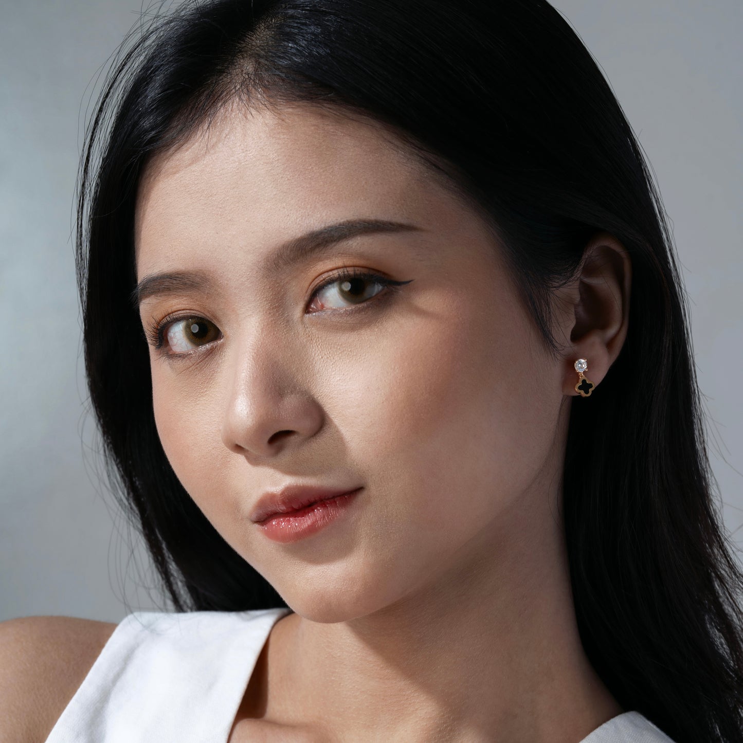 Hallie Black Clover Stud Earring