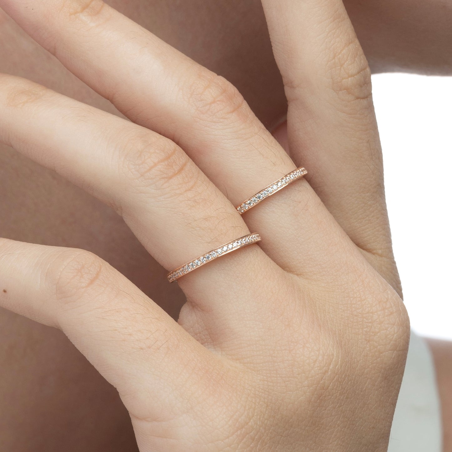 Diane Classic Listring Bar Ring