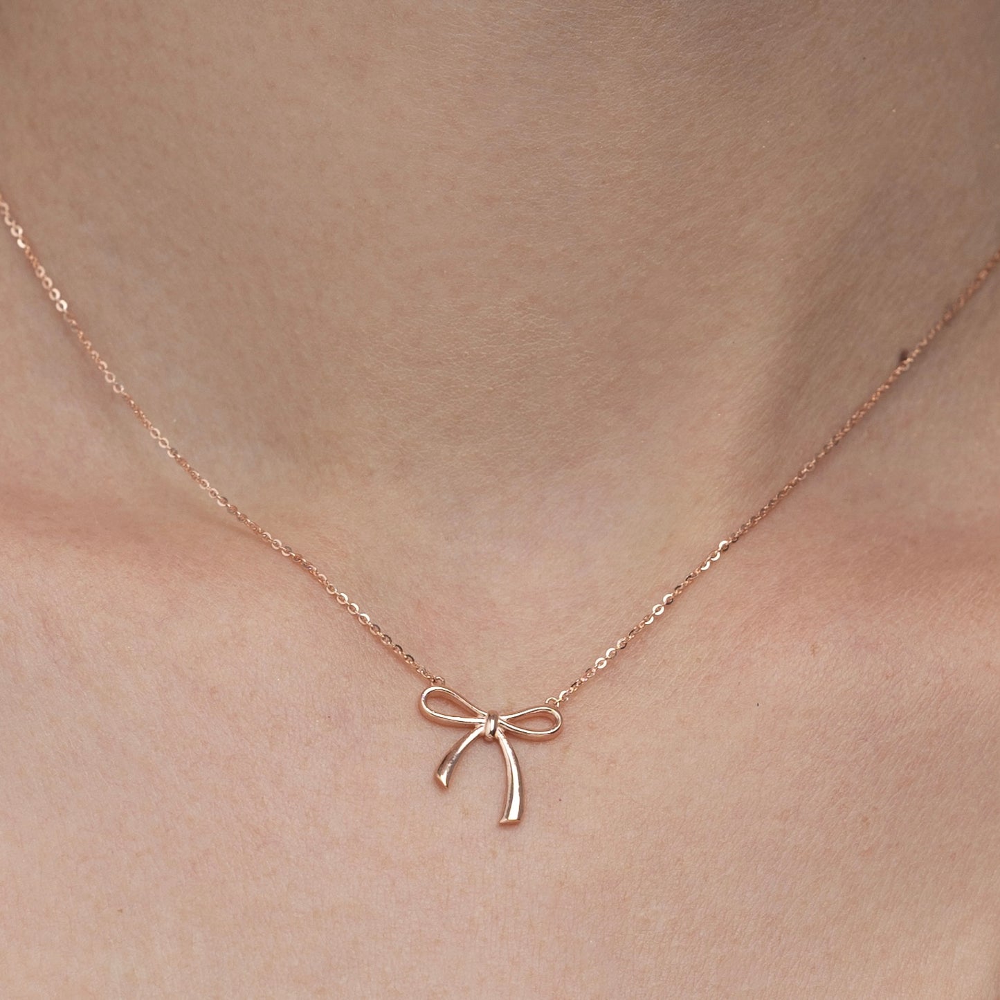 Lavita Bow Necklace