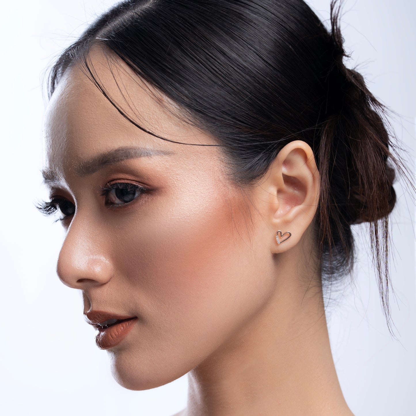 Viora Heart Stud Earring