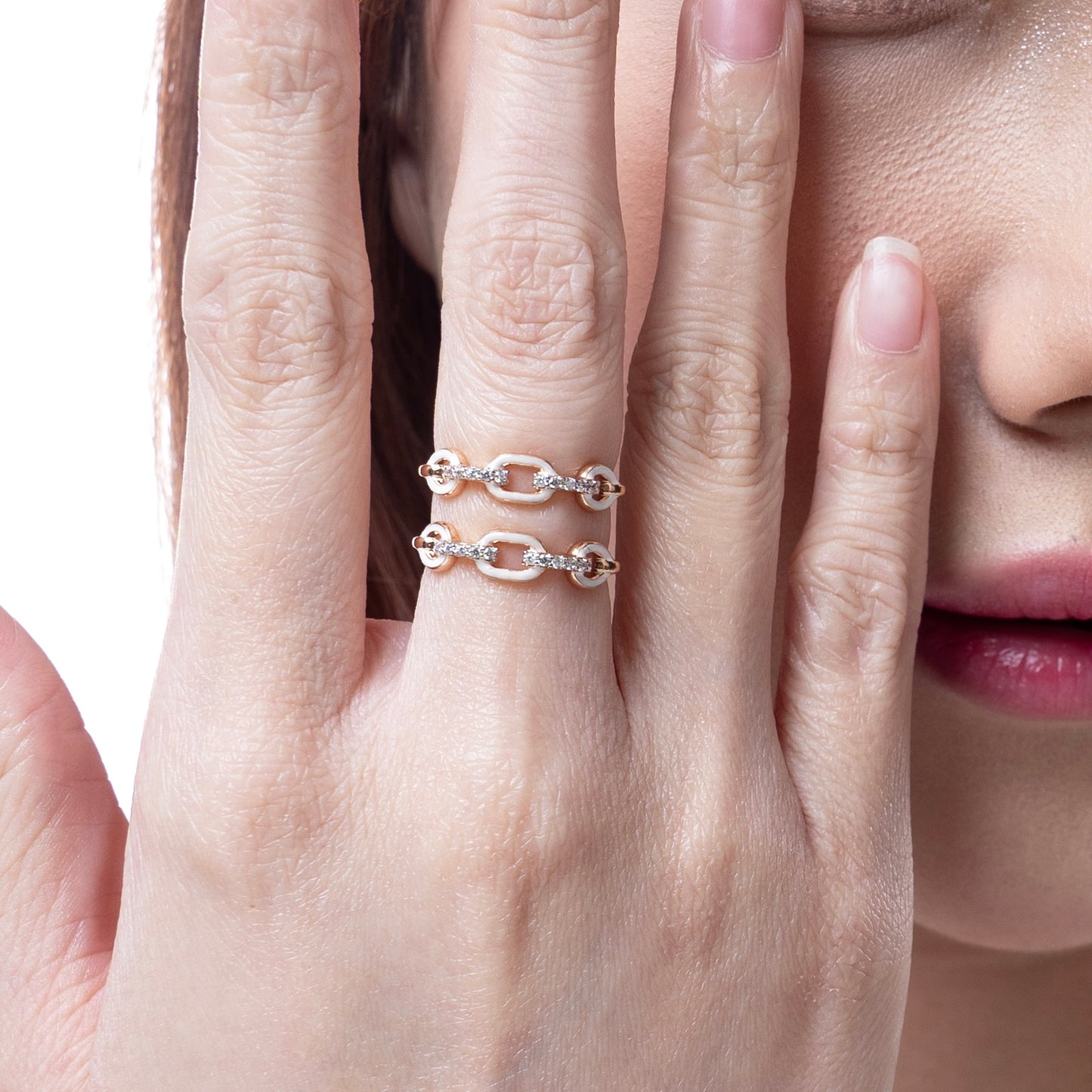 Violette Dazzling Chain Ring