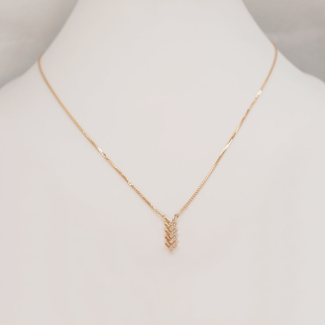 Jeanne Dazzling Necklace