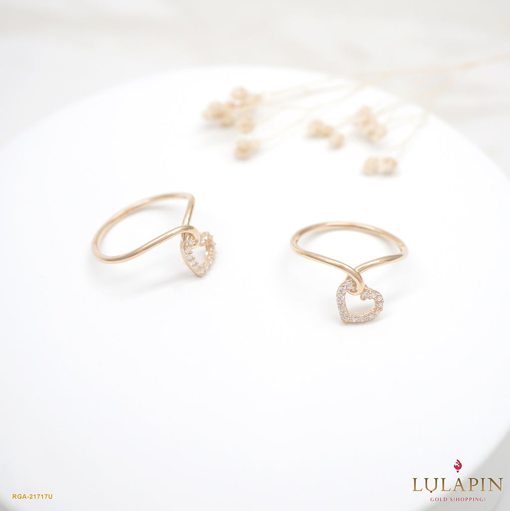 Hanging Sparkling Heart Ring