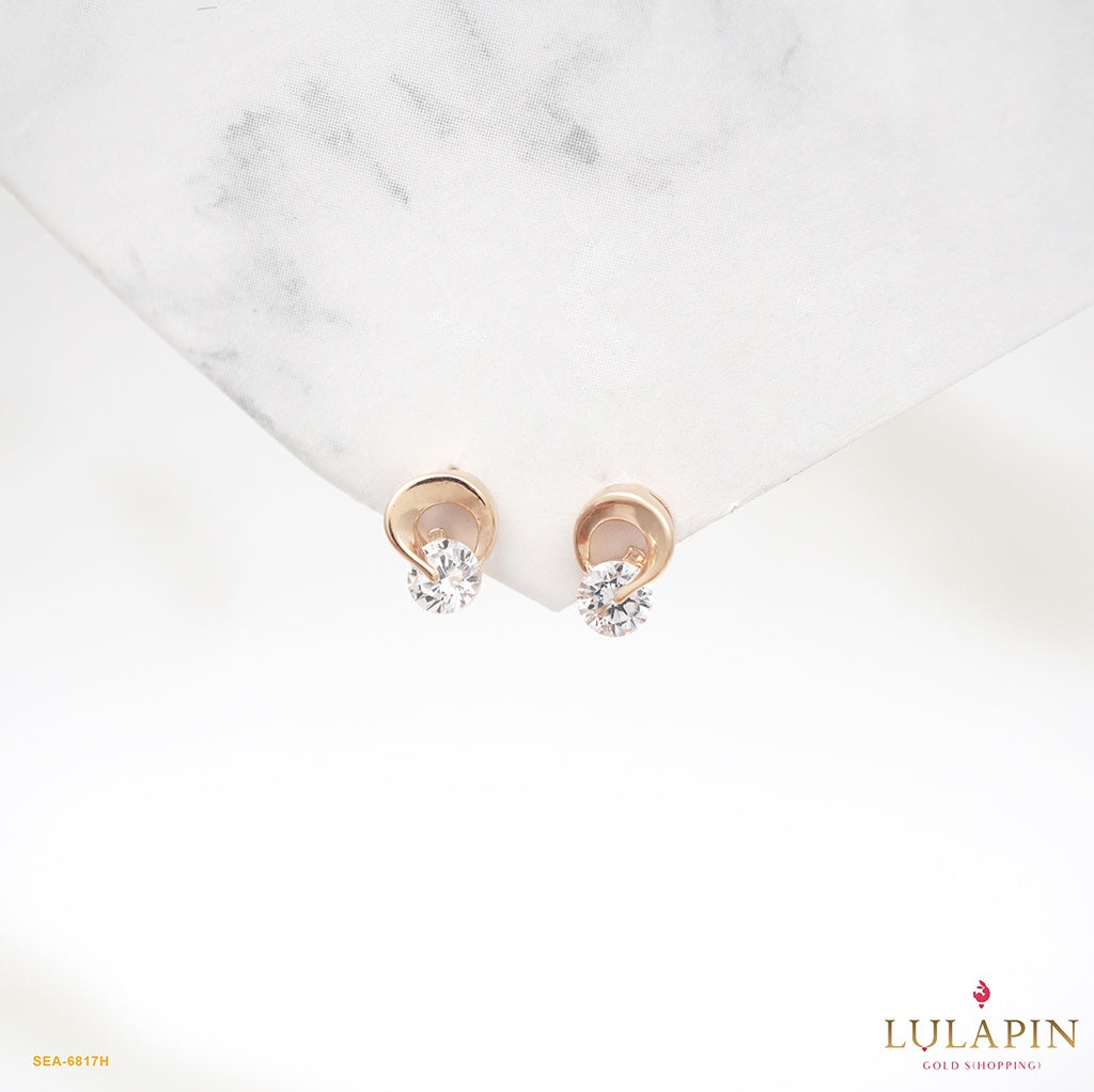 Classic Round Hug Stud Earring