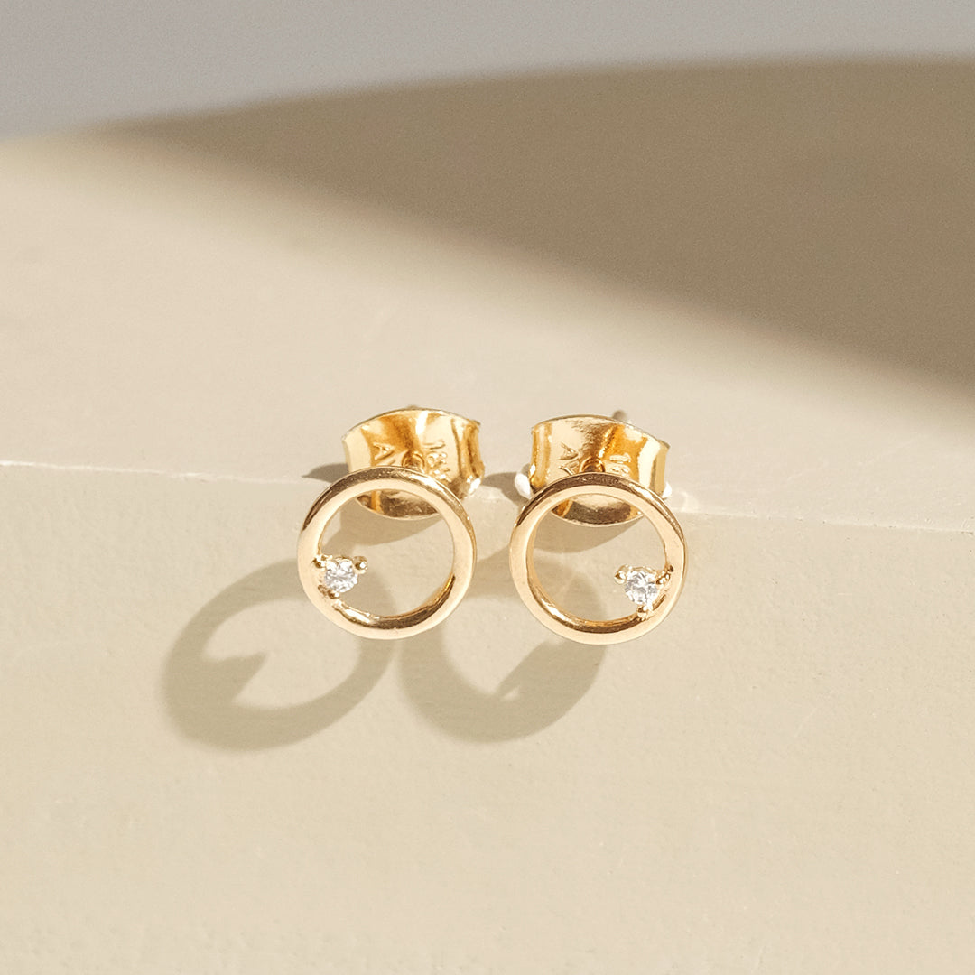 Jill Round Stud Earring