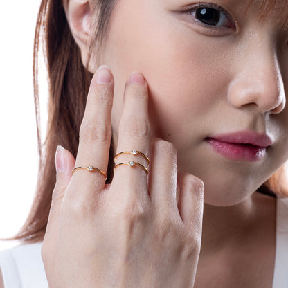 Allyce Mini Prong Ring