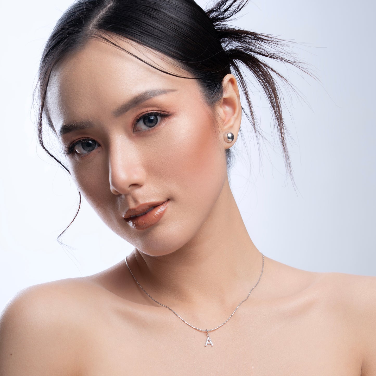 Lovina Simple Necklace