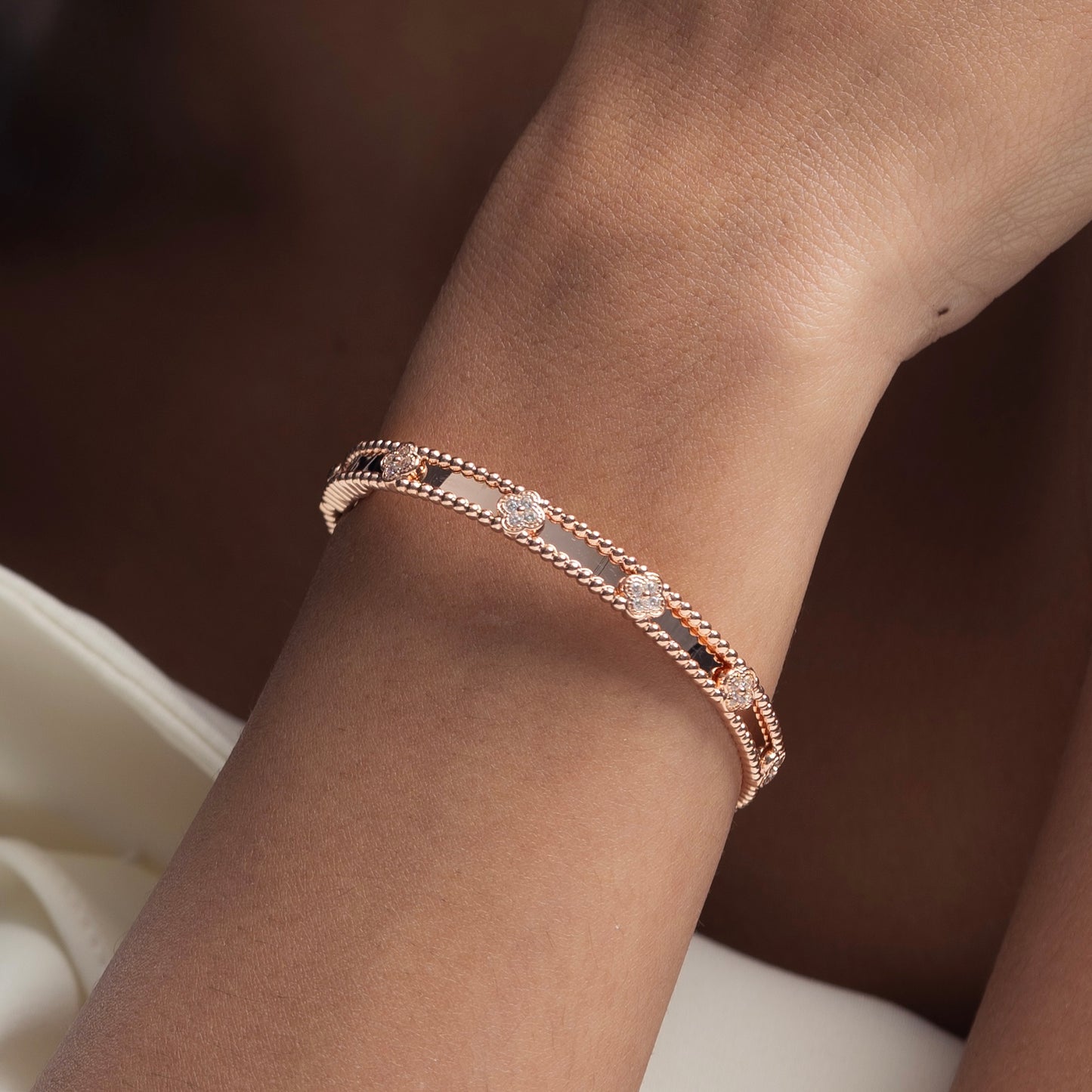 Vaelisa Clover Bangle