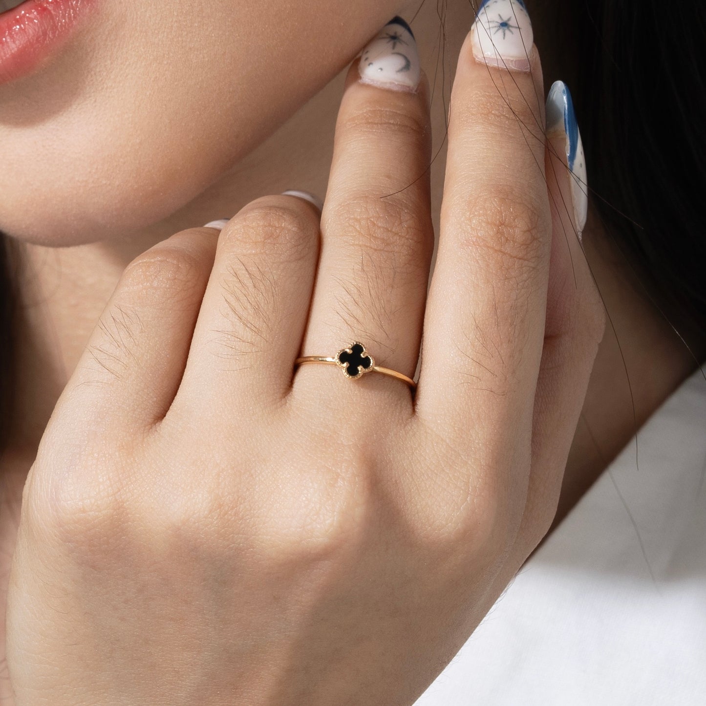 Mavelyn Black Clover Ring