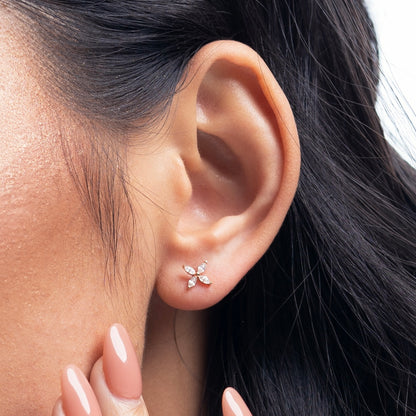 Clara Mini Fleur Stud Earring