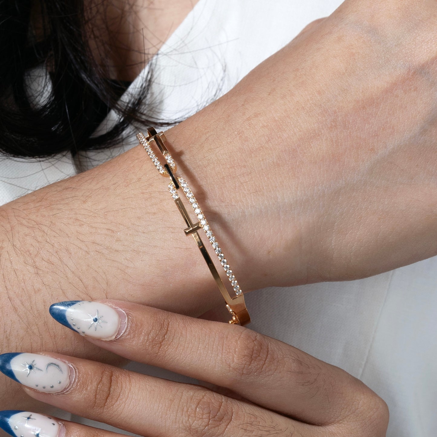 Naveah Listring Lock Bangle