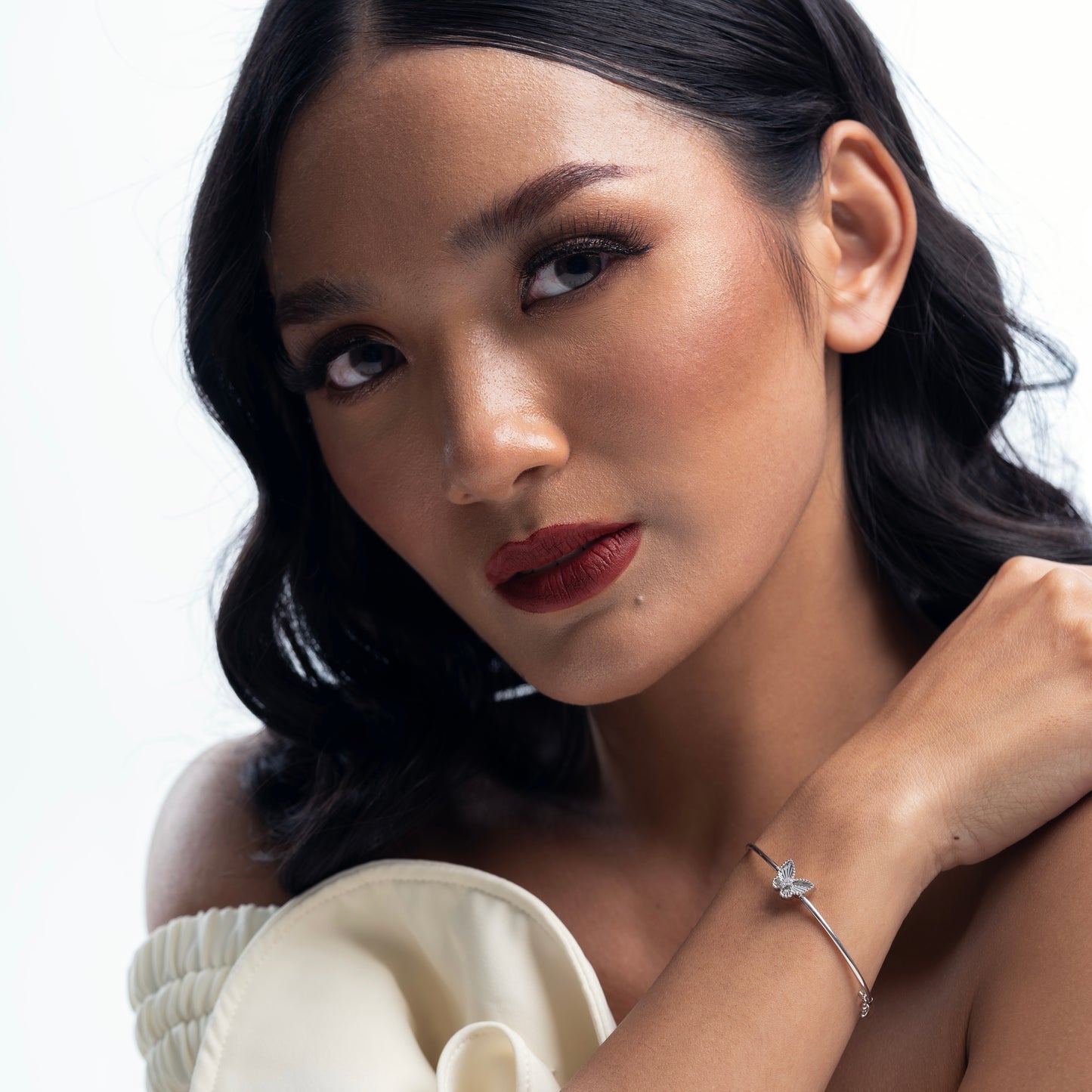 Emira Butterfly Bangle