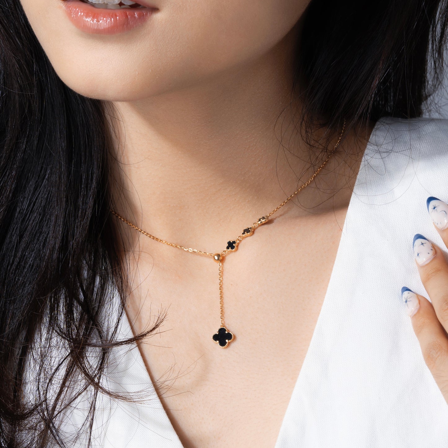 Alora Black Clover Necklace