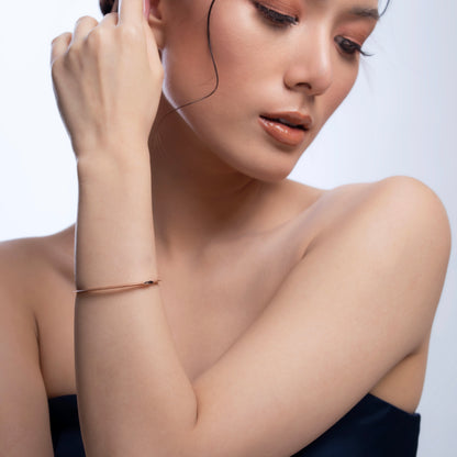Noemi Thin Bangle