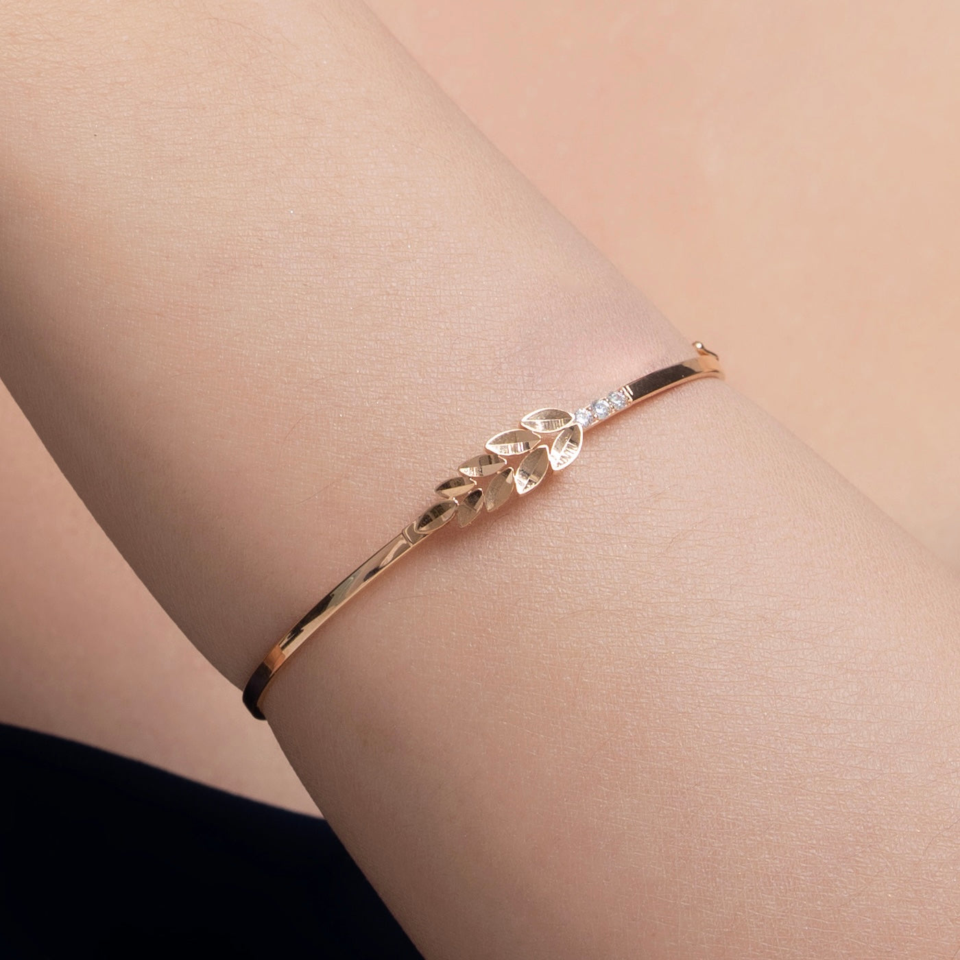 Liora Leaf Bangle