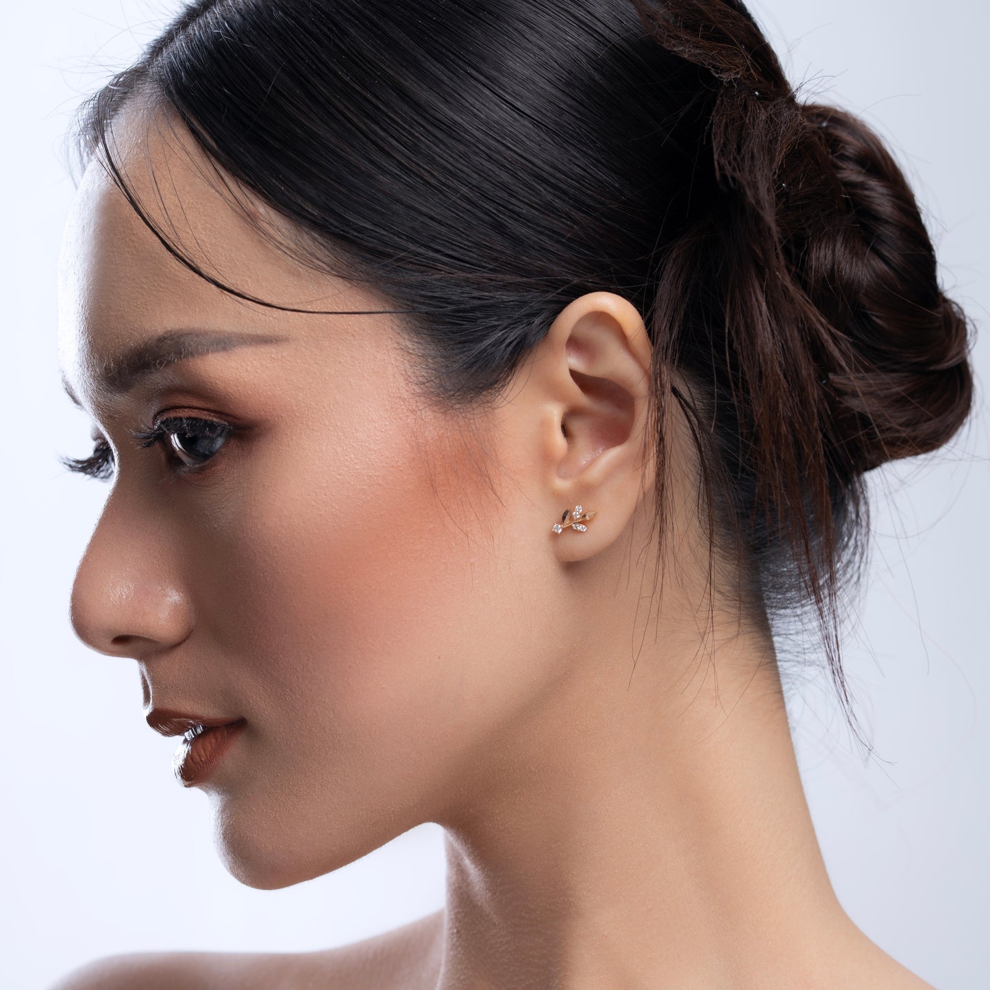 Melisha Leaf Stud Earring