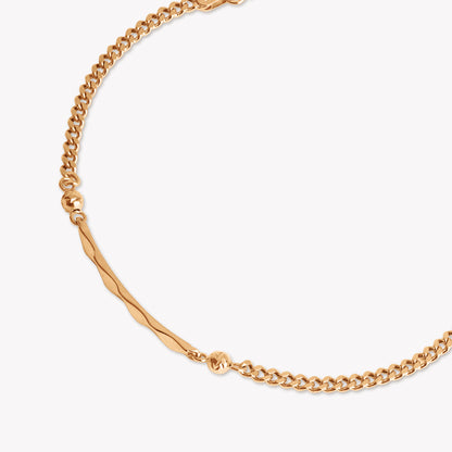 Clare Wavy Bar Bracelet