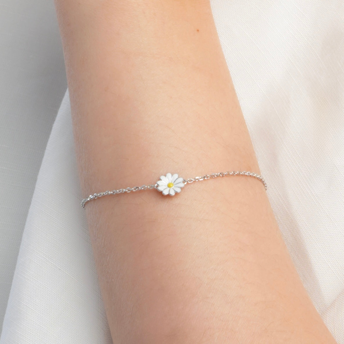 Daisy d’Or White Bracelet