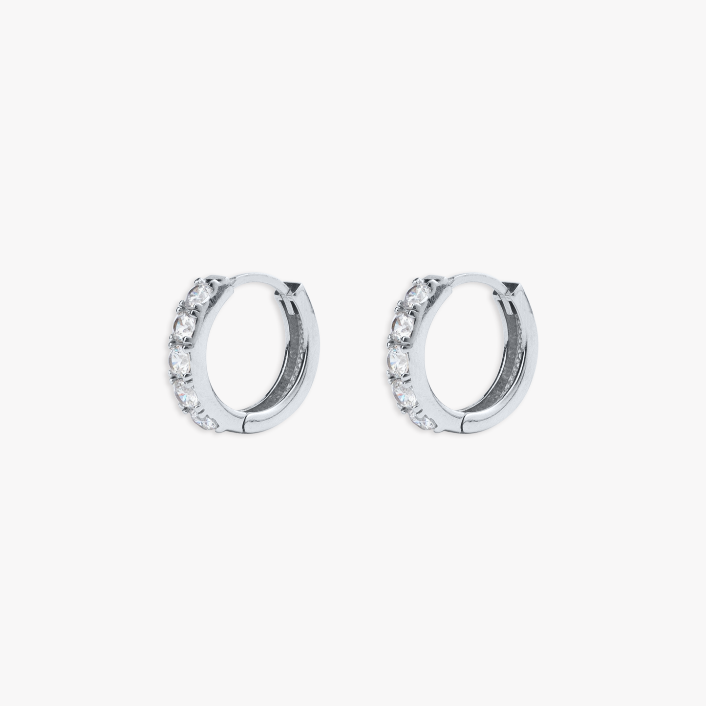 Chiara Classic Hoop Earring