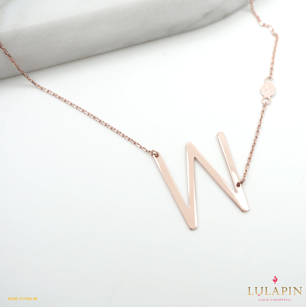 Letter 'W' Maxi Rose Necklace